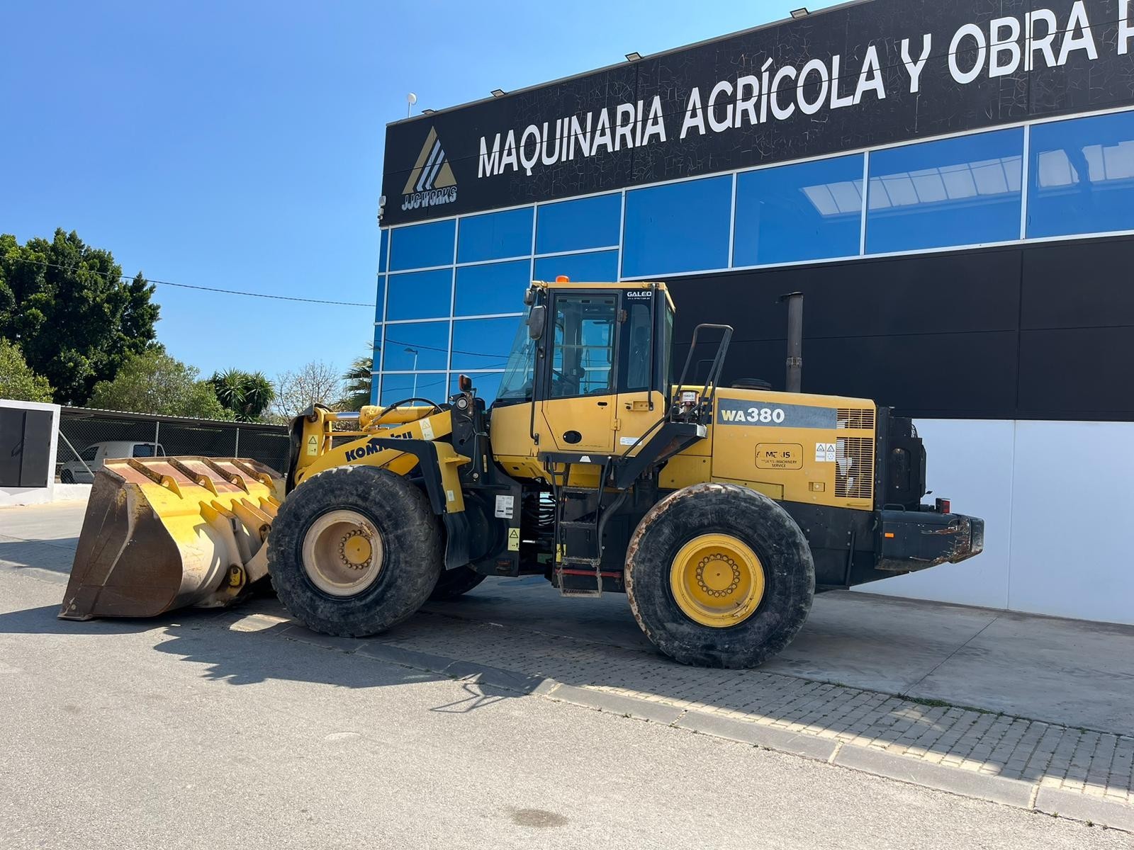 PALA  CARGADORA KOMATSU WA380