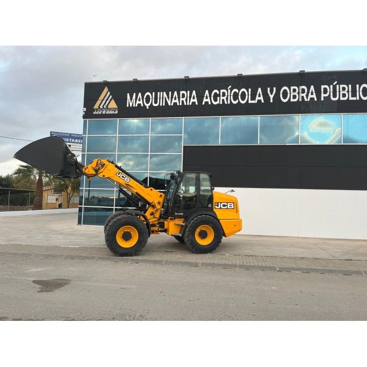 MANIPULADOR TELESCOPICO JCB TM320