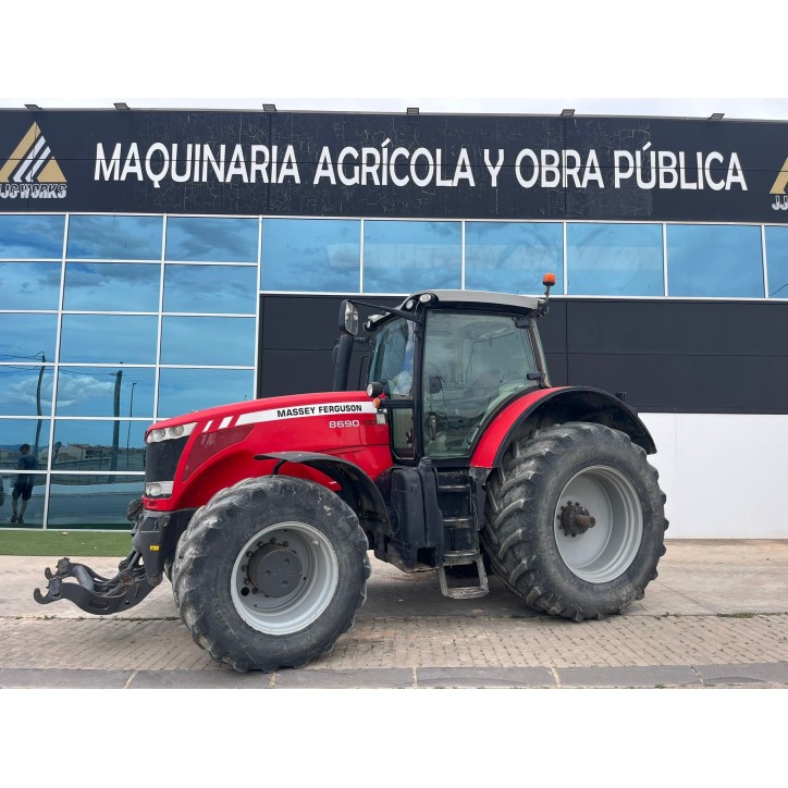 MASSEY FERGUSON 8690