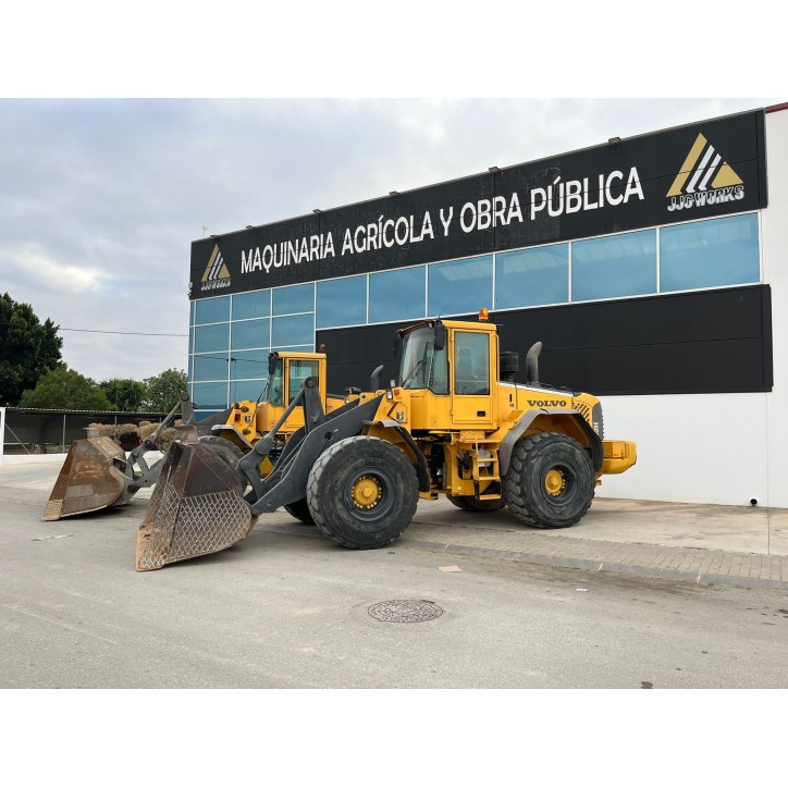 PALA CARGADORA VOLVO L120E