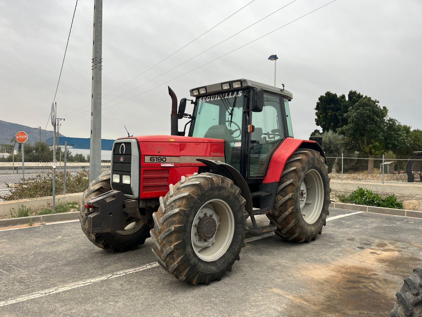 MASSEY FERGUSON 6190