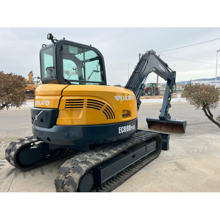 EXCAVADORA DE CADENAS VOLVO ECR88 PLUS