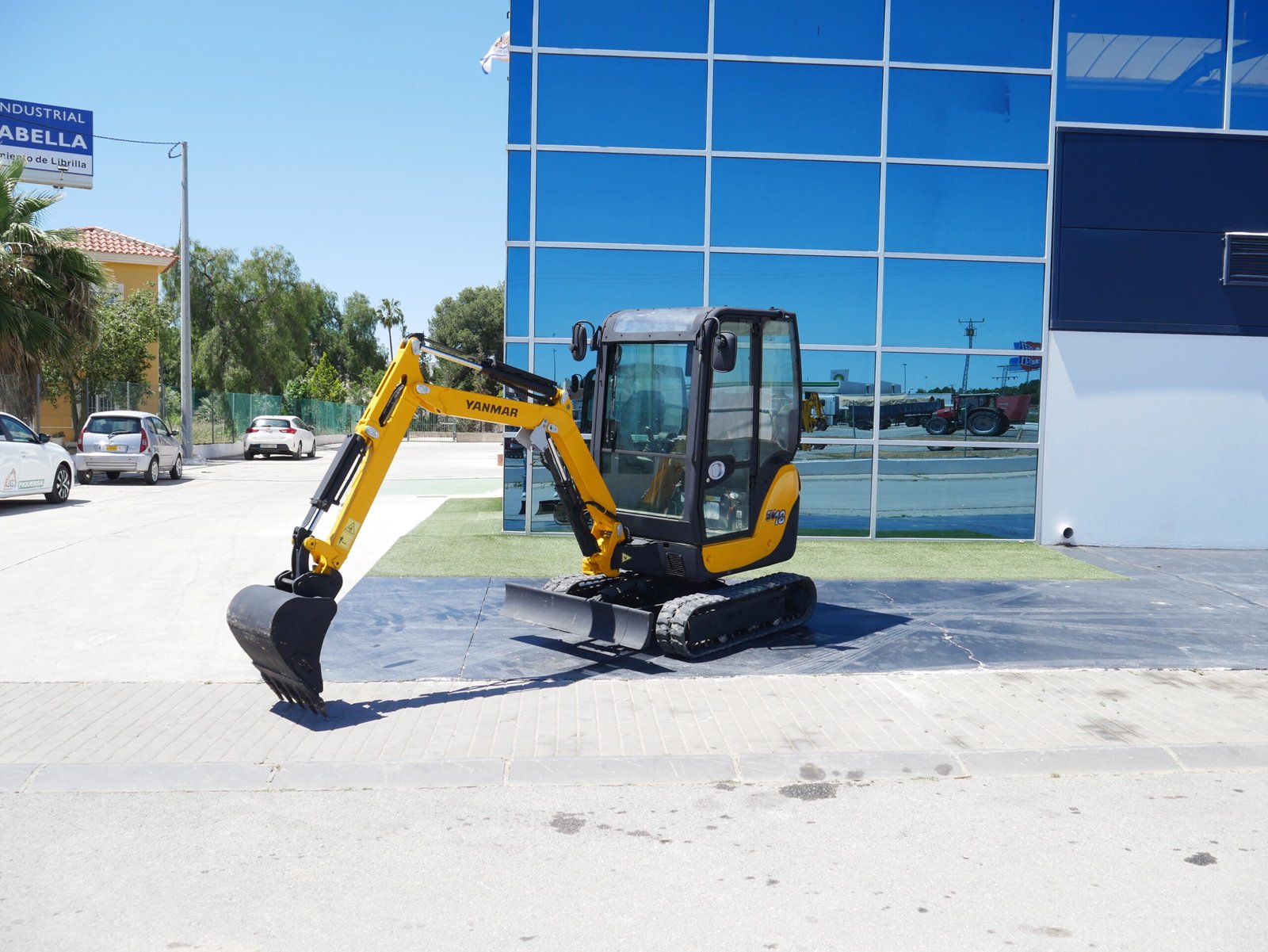 Mini Excavadora Yanmar SV18