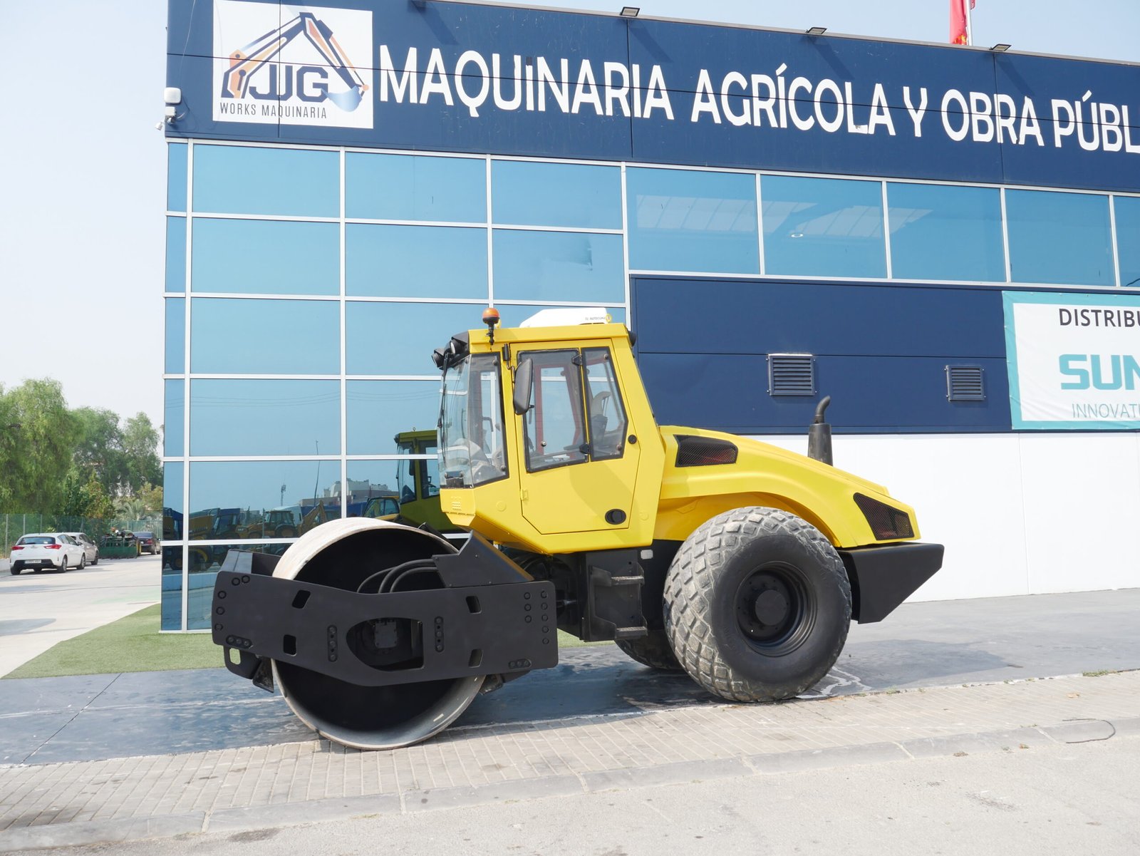 Rodillo compactador Bomag BW 211 D-4 de 2005 con cabina cerrada y aire acondicionado, 4.600 horas de trabajo