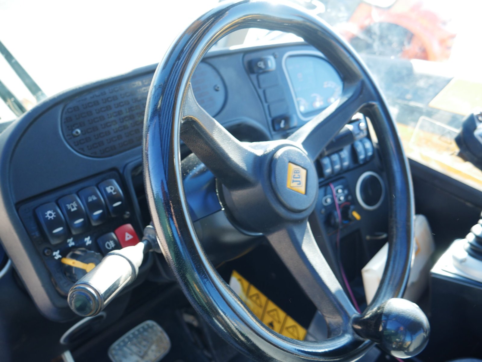 Manipulador telescópico JCB 531-70 Agriplus del 2016 con 6.800 horas