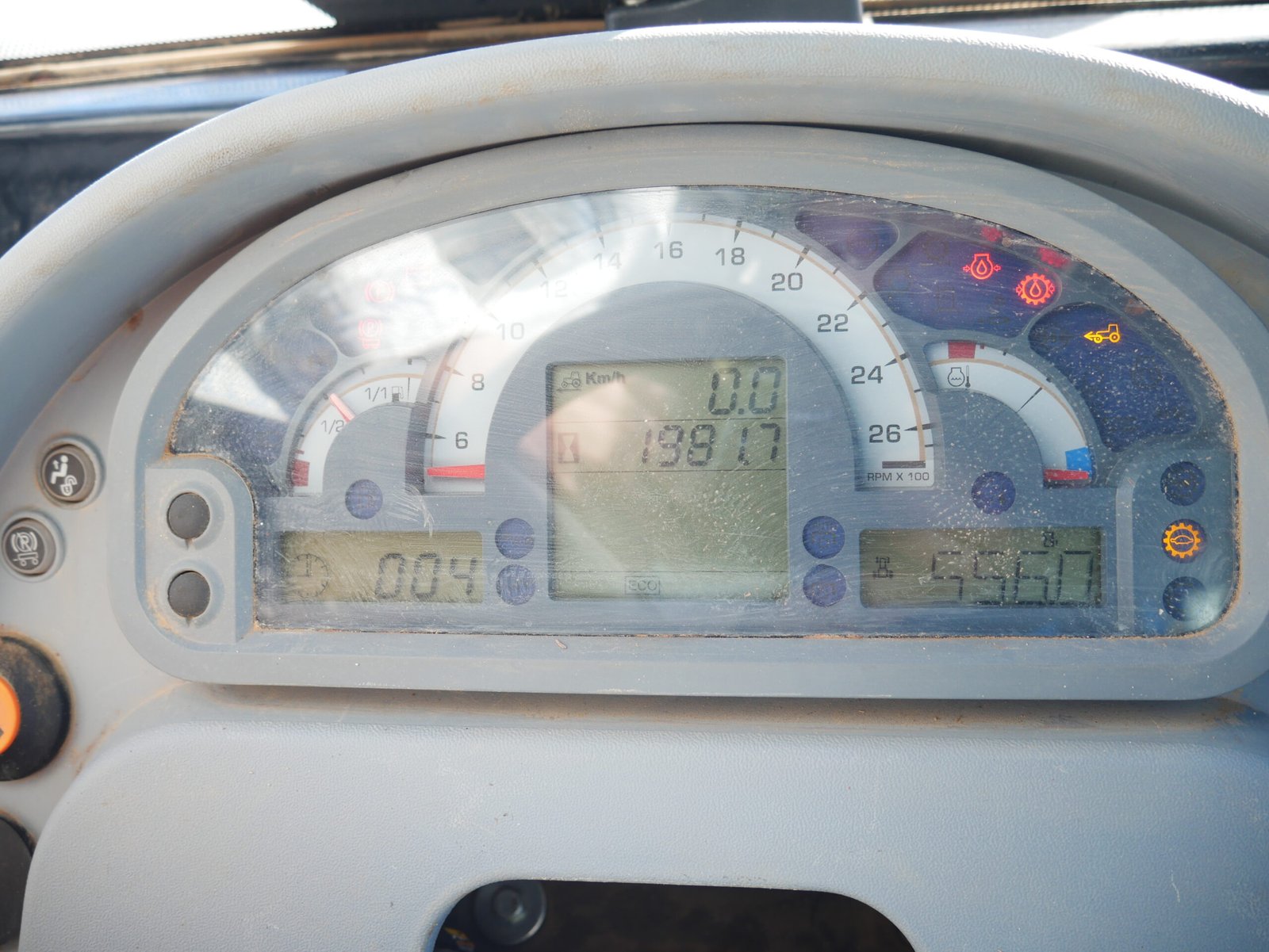 Tractor Deutz-Fahr 5100.4 D del 2020 con 1.900 horas