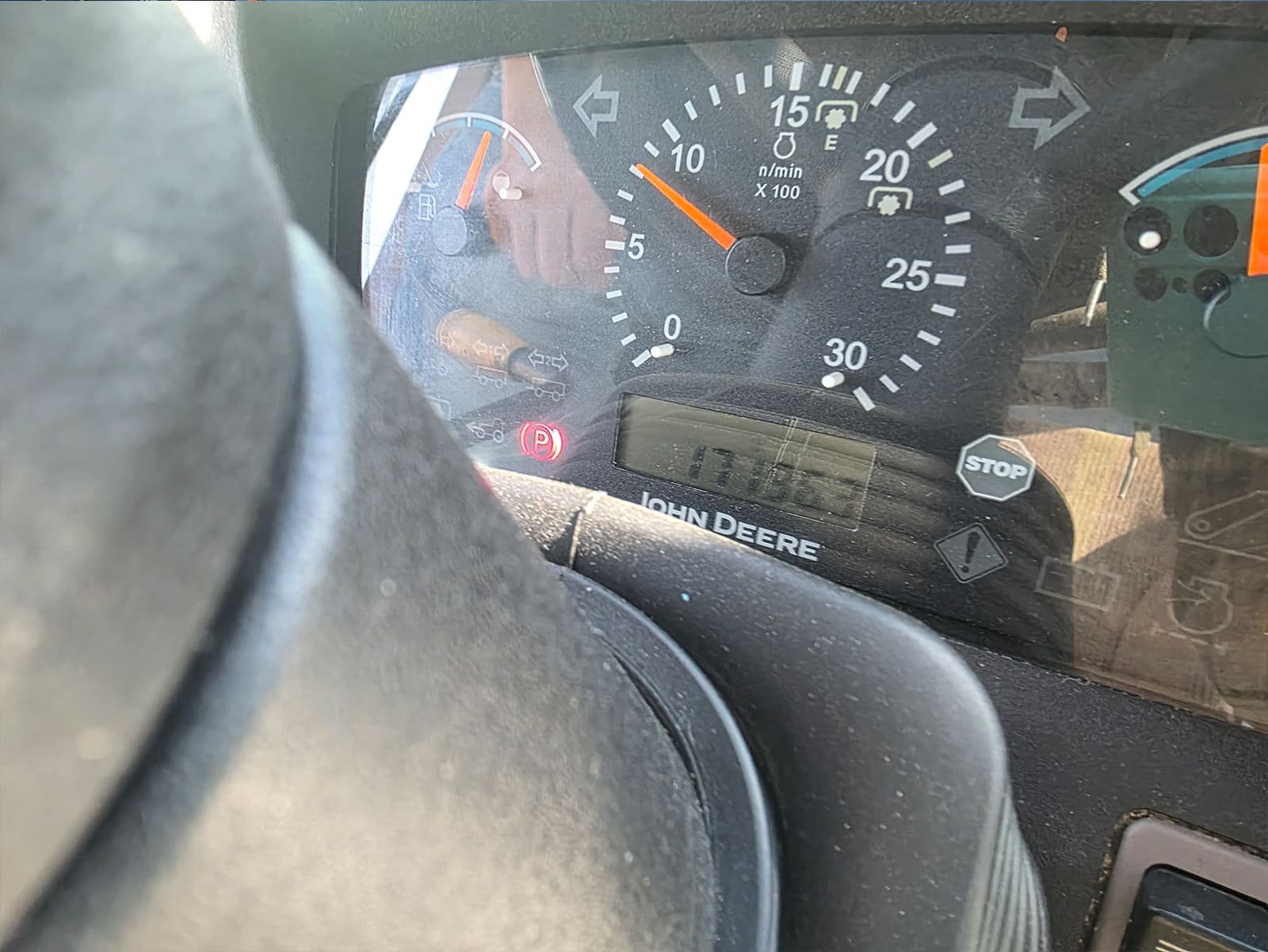 John Deere 5090 alto rendimiento en campo