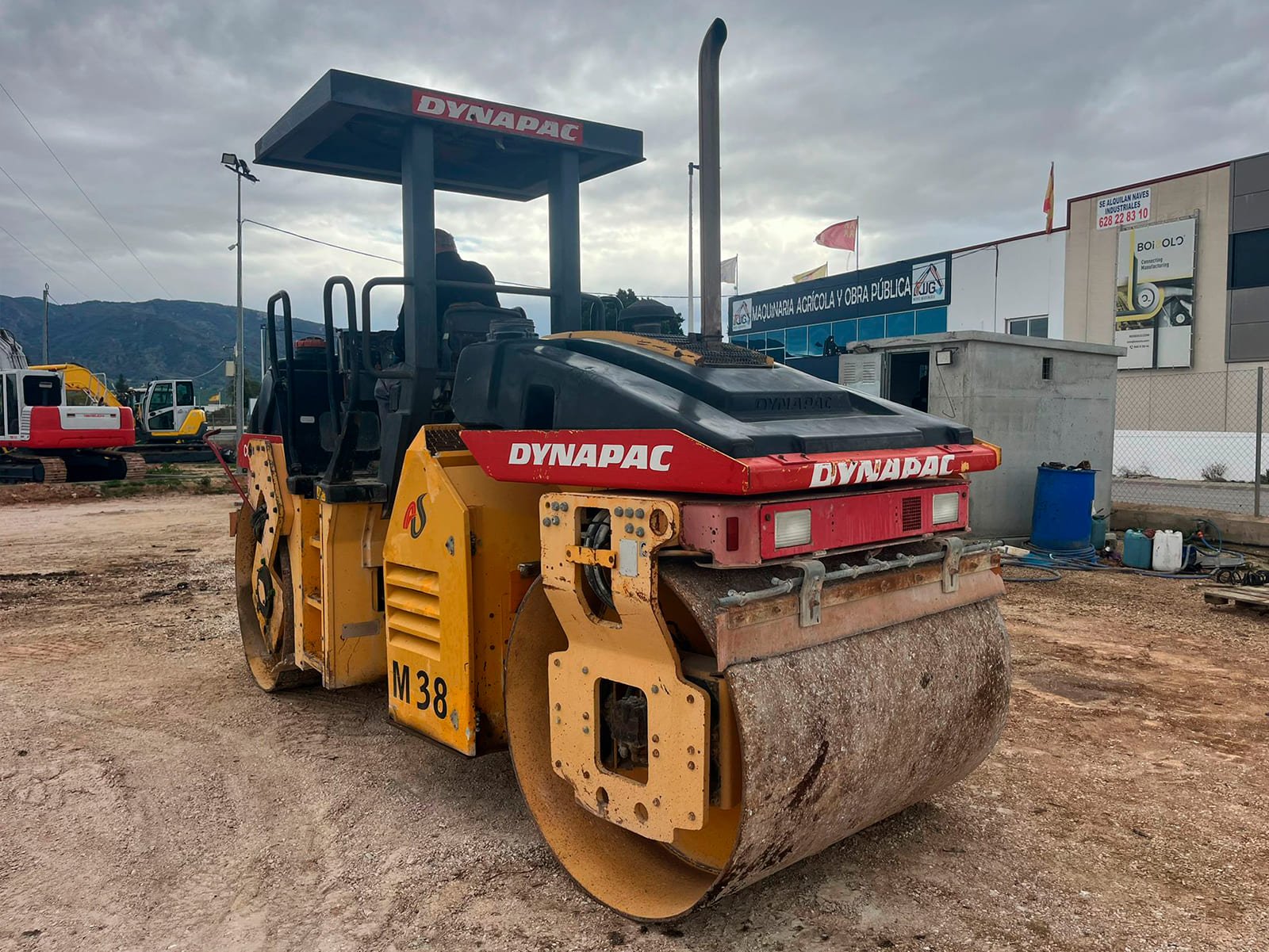 Dynapac CC 222 maquinaria asfaltado ocasión España