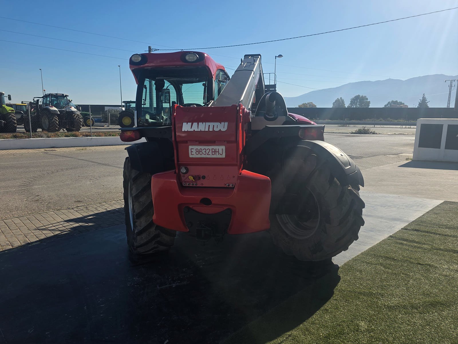 Vista lateral MANITOU MLT 840-115 2020