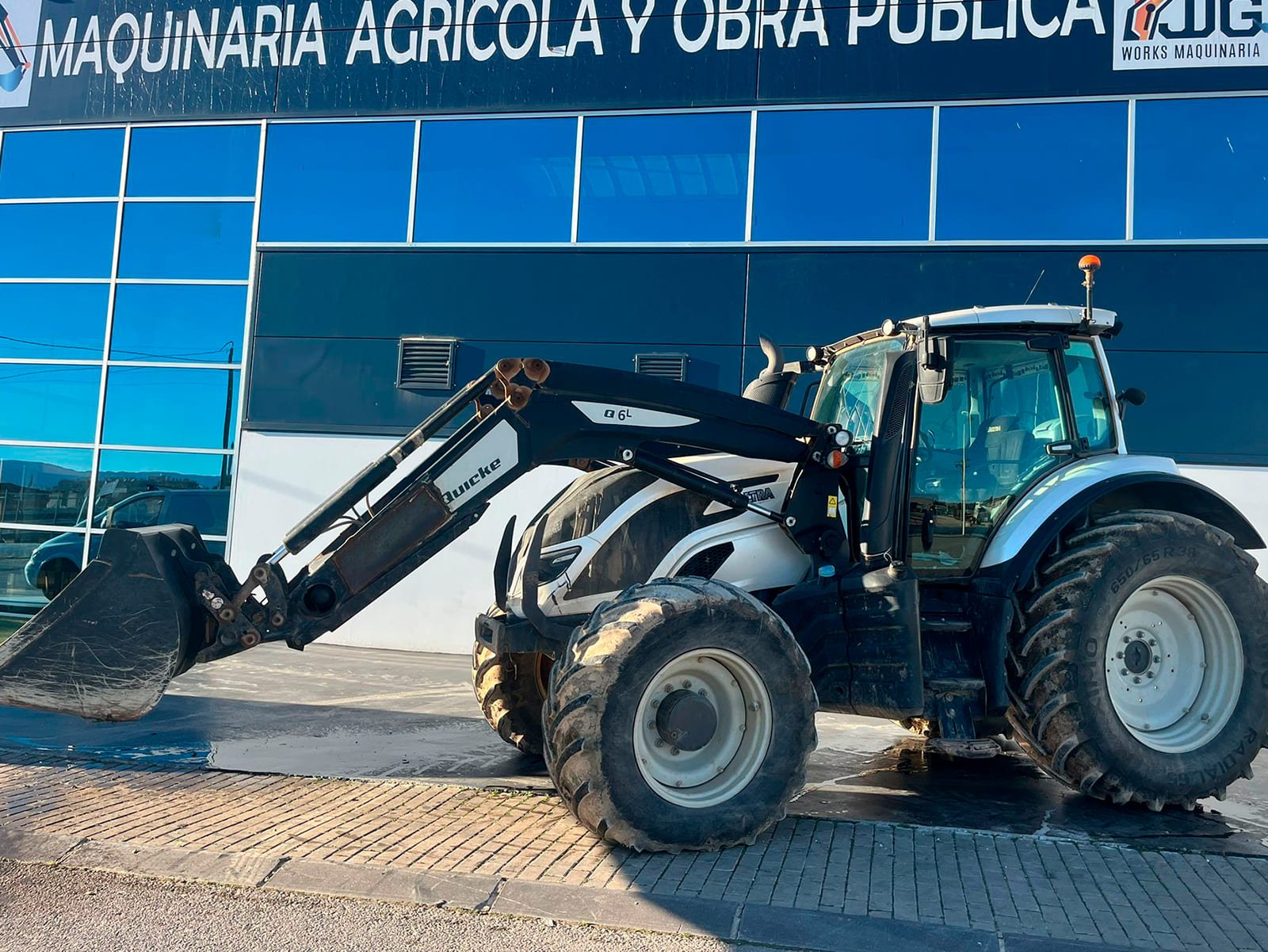 Valtra T174 alto rendimiento en explotación