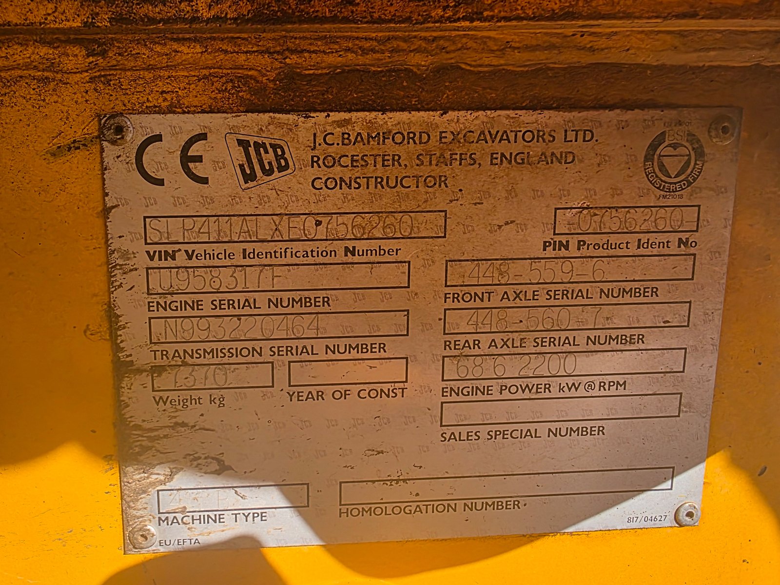 Vista trasera JCB 411B JCB 411B matriculada en venta Pala cargadora JCB para movimiento de tierras Vista diagonal JCB 411B Detalle del cazo JCB 411B