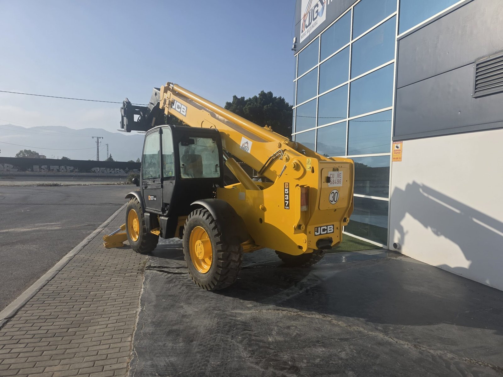 Manipulador JCB para construcción JCB 537-135 maquinaria de segunda mano JCB 537-135 en industria Manipulador telescópico JCB en agricultura JCB 537-135 en JJG Works