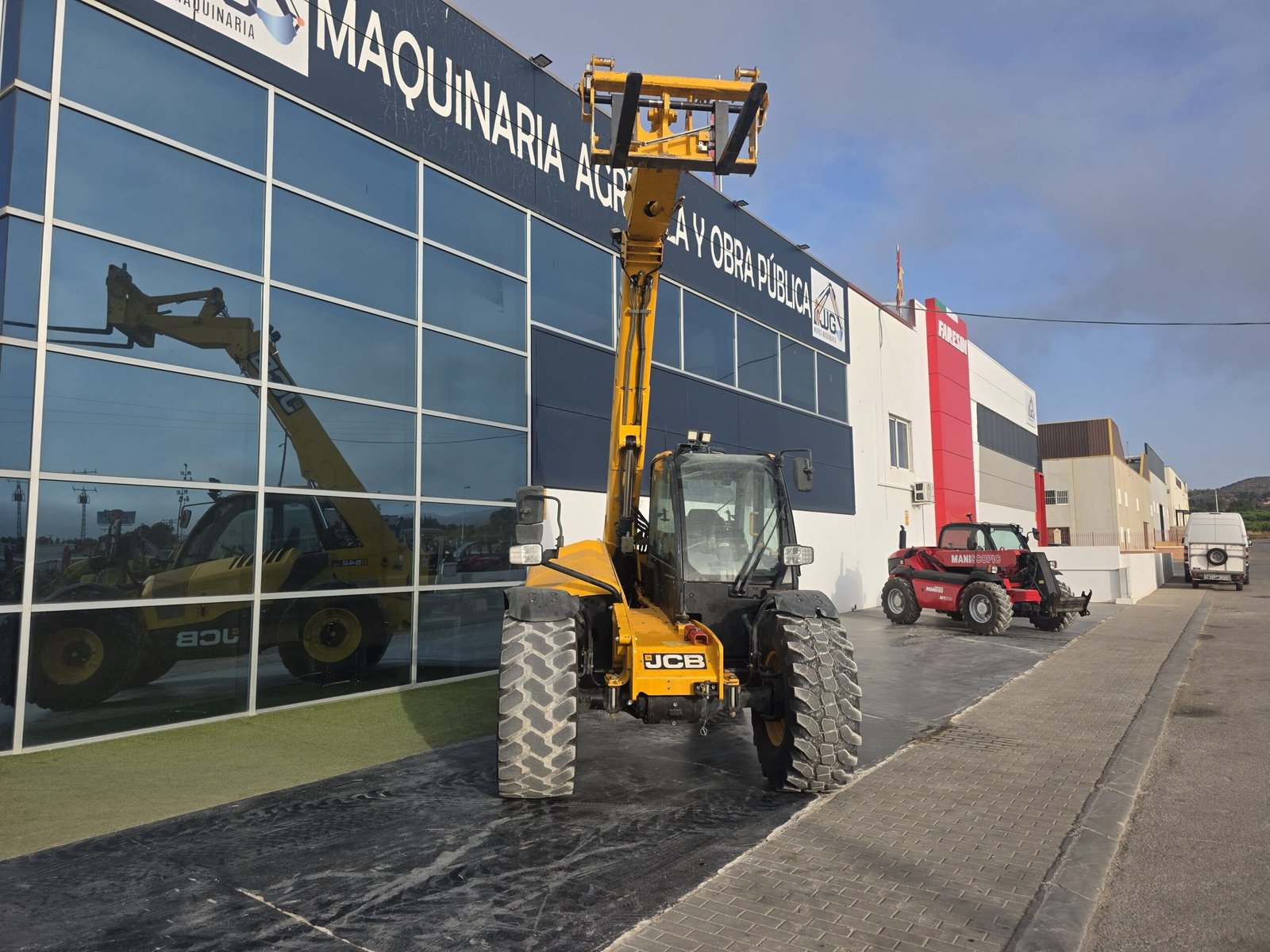 Transmisión Powershift JCB 542-70 JCB 542-70 cargando pacas Manipulador telescópico para ganadería JCB 542-70 Agri Super listo para trabajar Manipulador agrícola JCB de segunda mano Sistema hidráulico JCB 542-70 Agri Super