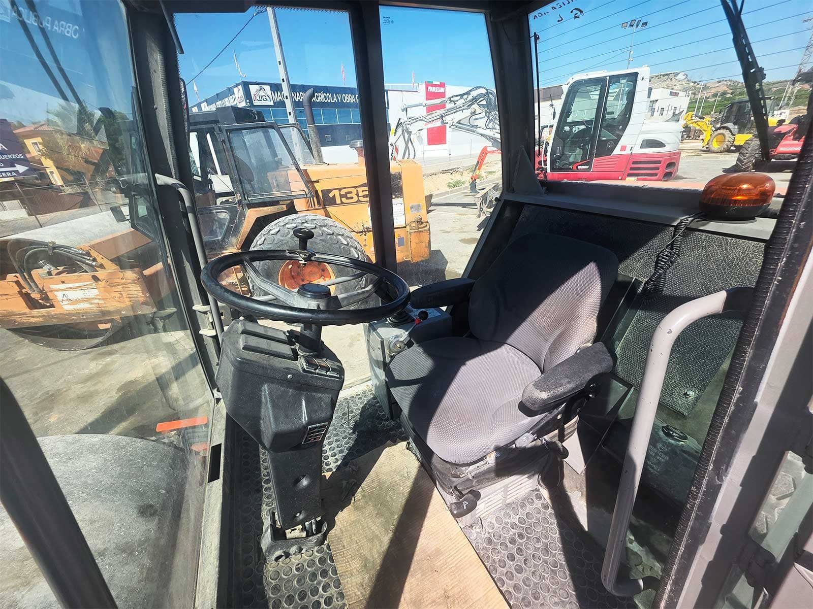 Rodillo compactador 8.000 kg Atlas AW 1070 para obra pública Rodillo Atlas para movimiento de tierras Atlas AW 1070 para compactación de suelos Rodillo compactador usado Atlas Atlas AW 1070 trabajando