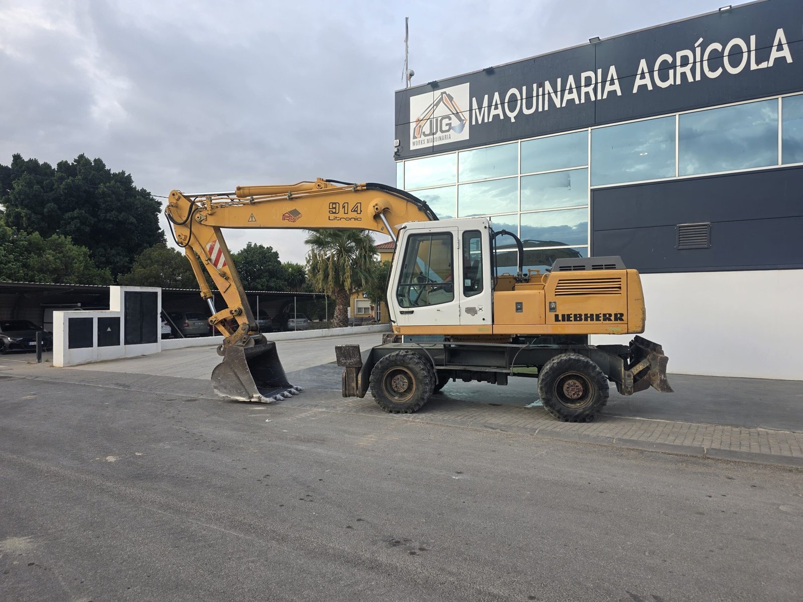 Liebherr A 914 Litronic en venta Liebherr A 914 de ocasión Excavadora de ruedas Liebherr segunda mano Liebherr A 914 vista lateral Liebherr A 914 vista frontal