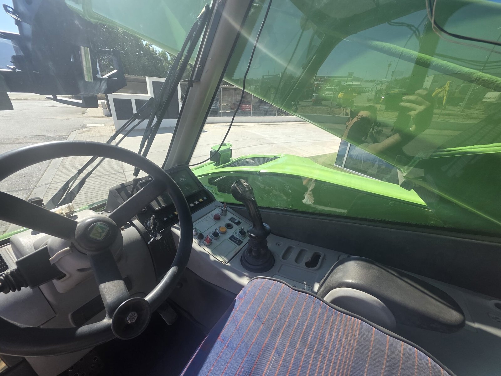 Merlo P 34.10 pinzas portapalets Pinzas portapalets Merlo Turbofarmer Motor Deutz Merlo P 34.10 Motor Deutz TCD2012 Merlo