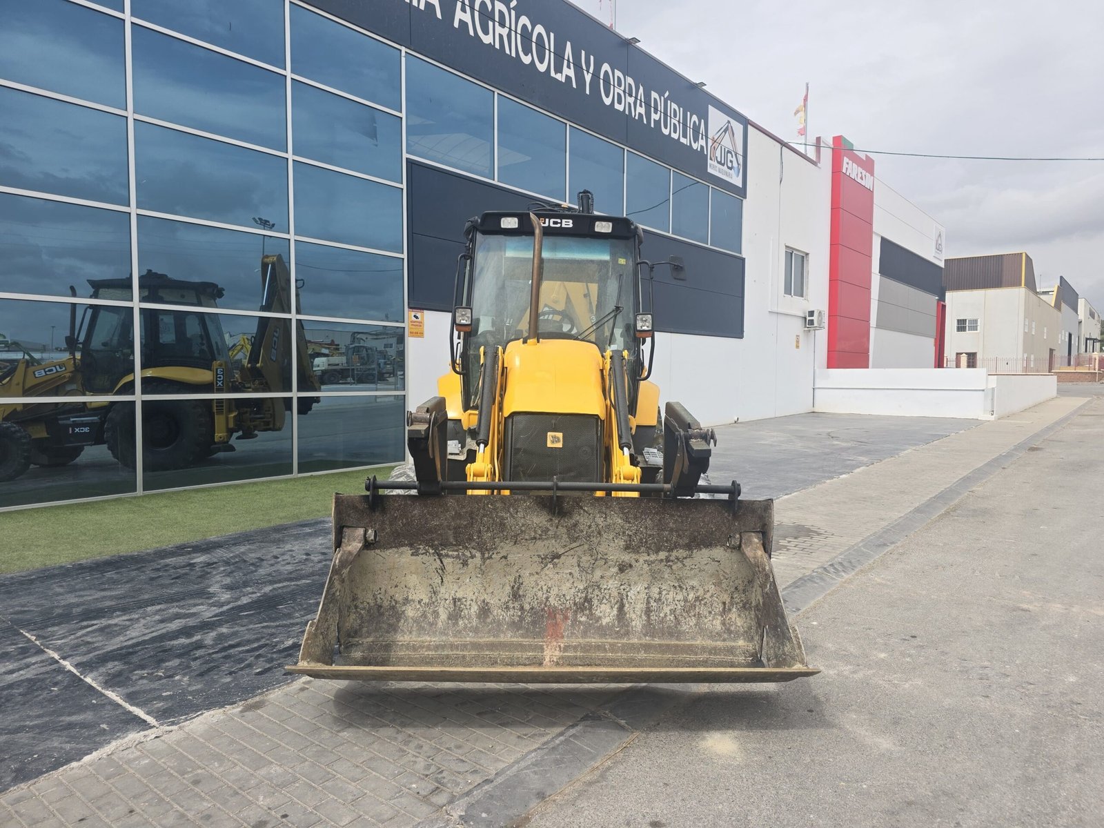 Cazo excavación JCB 3CX Motor JCB Dieselmax Motor JCB 3CX 100 CV JCB 3CX tracción 4x4 Cabina JCB 3CX Interior retroexcavadora JCB 3CX JCB 3CX con aire acondicionado JCB 3CX trabajando