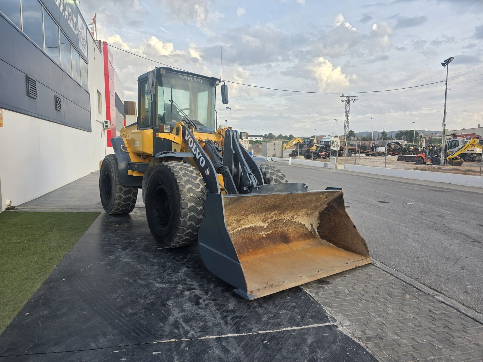Volvo L60E segunda mano Volvo L60E en venta Volvo L60E precio Volvo L60E ocasión