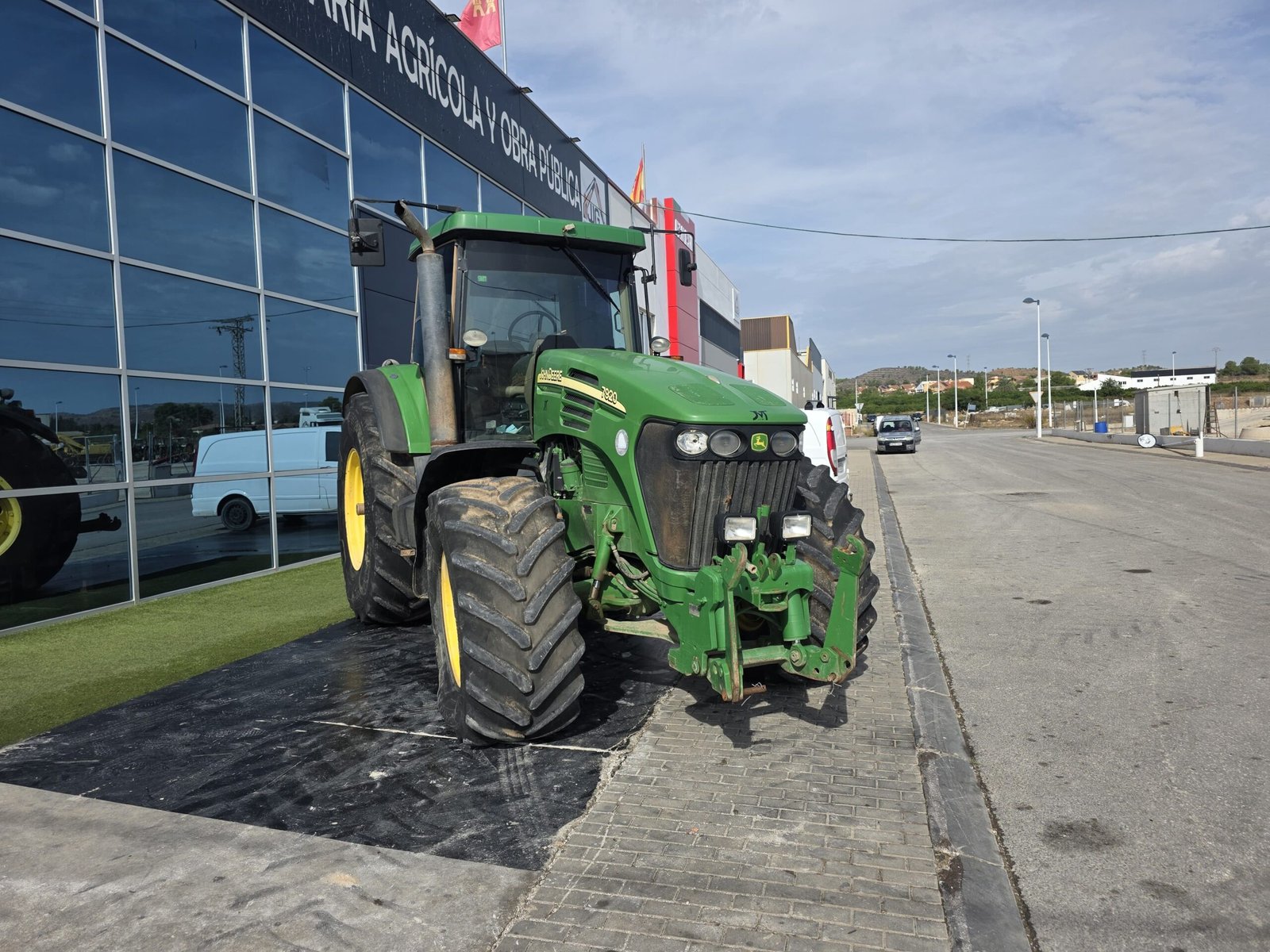 John Deere 7920 laboreo John Deere 7920 con aperos Tractor John Deere alta potencia Tractor agrícola 200 CV segunda mano John Deere Serie 7020 segunda mano John Deere 7920 segunda mano Murcia