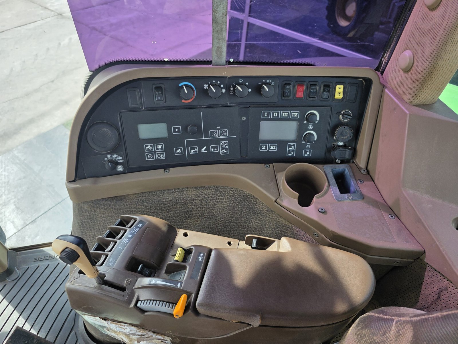 John Deere 7920 transmisión continua Tractor John Deere transmisión continua Motor John Deere 7920 Cabina John Deere 7920 Interior John Deere 7920 Neumáticos John Deere 7920