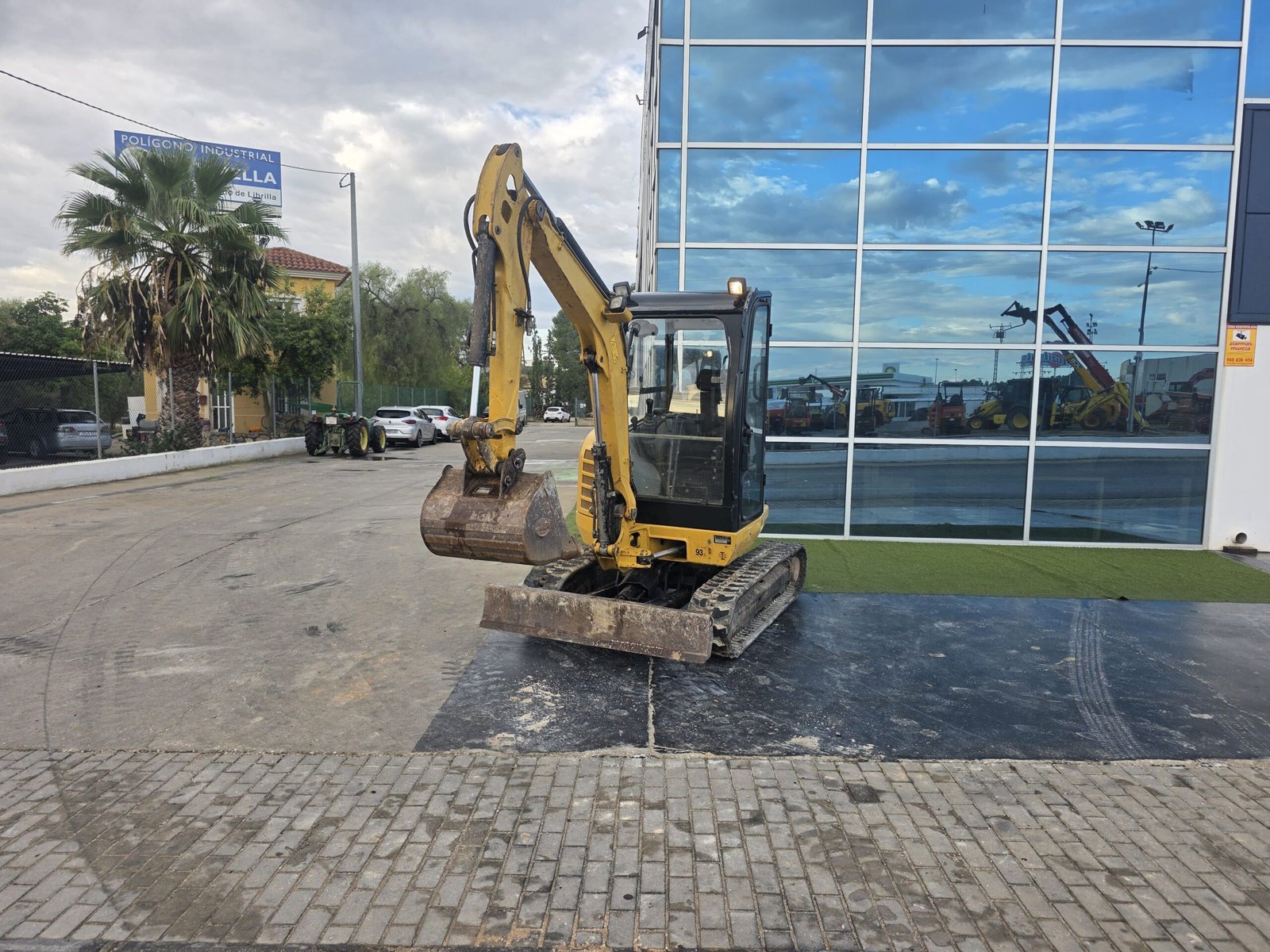 CAT 302.7 segunda mano CAT 302.7 en venta CAT 302.7 precio CAT 302.7 ocasión CAT 302.7 usada CAT 302.7 2014 CAT 302.7 6000 horas Caterpillar 302.7 segunda mano Caterpillar 302.7 precio CAT 302.7D CR segunda mano miniexcavadora CAT 302.7