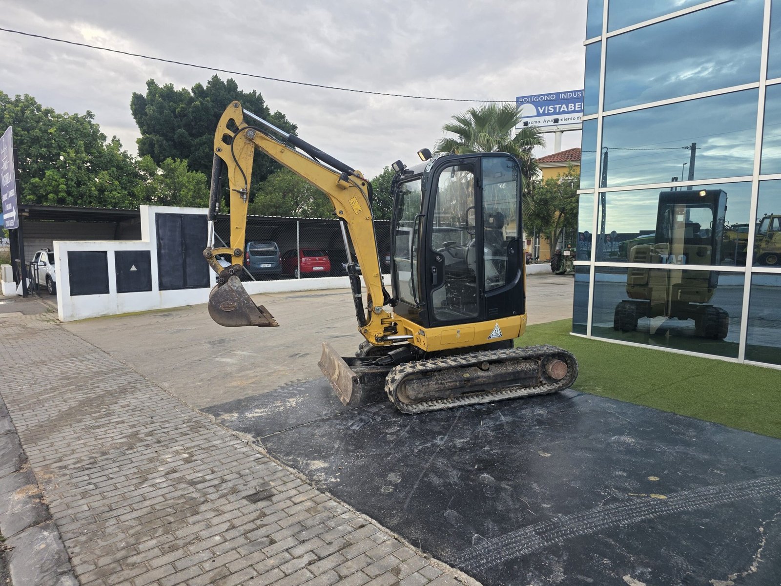 CAT 302.7 segunda mano CAT 302.7 en venta CAT 302.7 precio CAT 302.7 ocasión CAT 302.7 usada CAT 302.7 2014 CAT 302.7 6000 horas Caterpillar 302.7 segunda mano Caterpillar 302.7 precio CAT 302.7D CR segunda mano miniexcavadora CAT 302.7