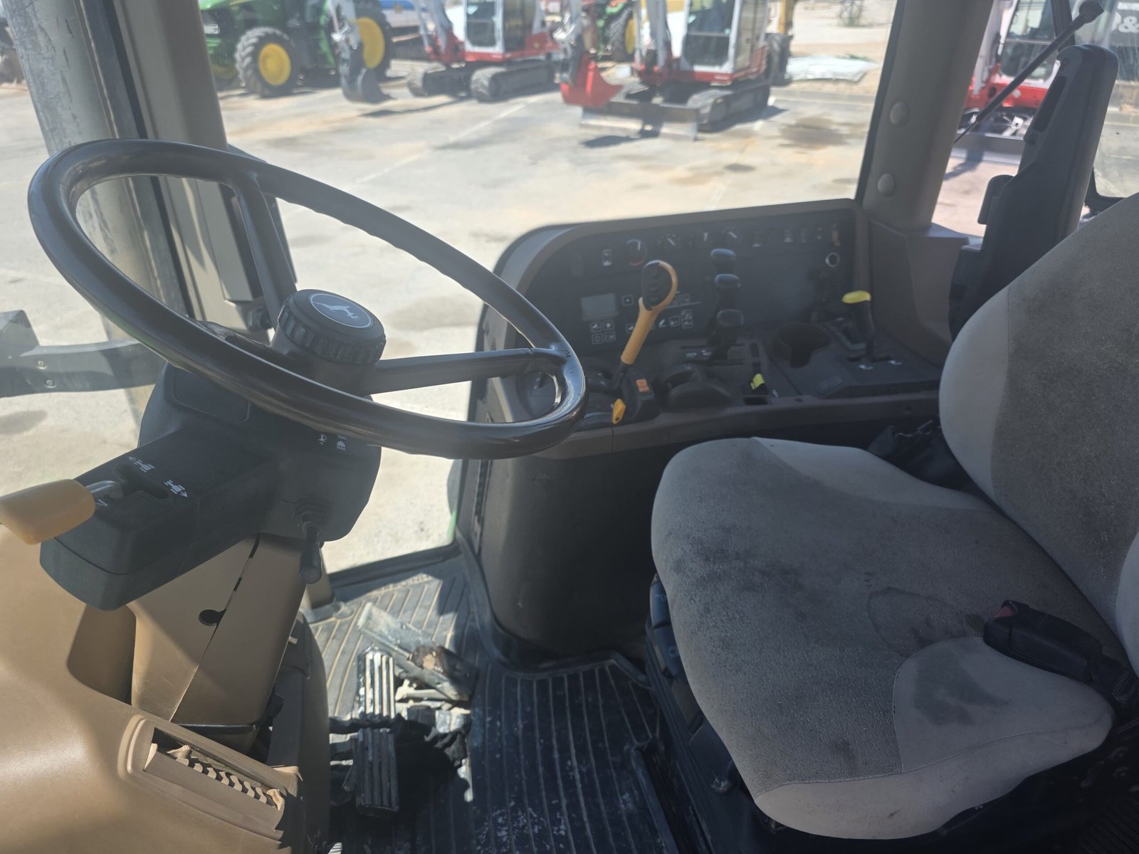 John Deere 7920 usado John Deere 7920 200 CV Tractor John Deere 200 CV John Deere 7920 4x4 John Deere 7920 vista lateral
