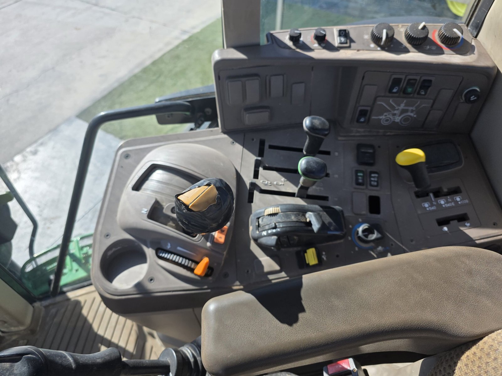 John Deere 6130M segunda mano John Deere 6130M en venta John Deere 6130M precio John Deere 6130M ocasión John Deere 6130M usado John Deere 6130M 2018 John Deere 6130M 3700 horas John Deere 6130M 130 CV tractor John Deere 6130M tractor John Deere 6130M segunda mano tractor John Deere 6130M precio tractor John Deere 6130M ocasión John Deere 6130M suspensión delantera John Deere 6130M aire acondicionado John Deere 6130M 4x4 John Deere 6130M motor John Deere 6130M características John Deere 6130M ficha técnica John Deere Serie 6M